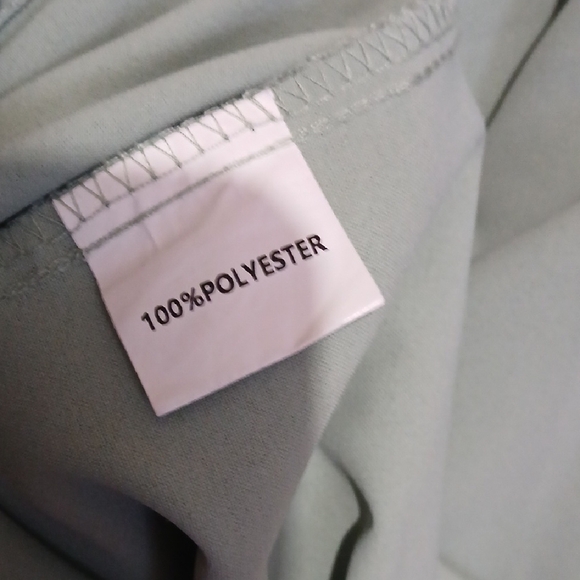 Elegant Mint Green Women's Top with Flared Sleeves - Picture 3 of 6